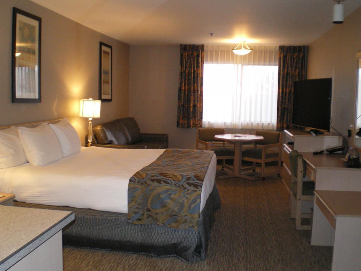 Shilo Inn Suites Hotel - Nampa Suites Exterior foto